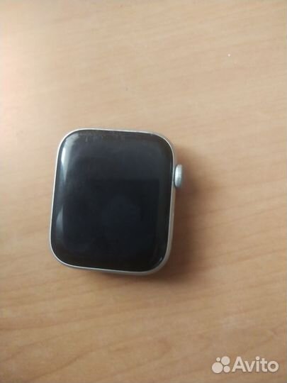 Часы apple watch se 44 mm бу
