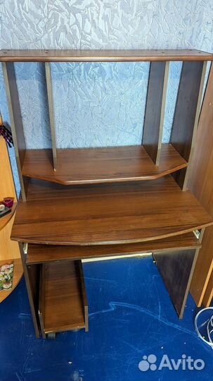 Компьютерный стол