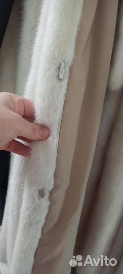 Шуба норковая белая с капюшоном 44