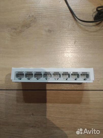 Коммутатор Tp-Link switch 8-Port 10\100Mbps