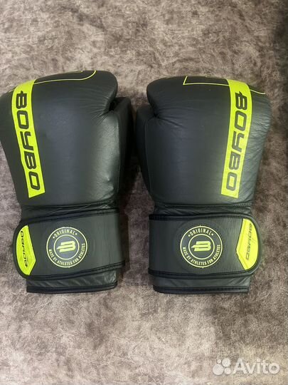 Боксерские перчатки 14 oz