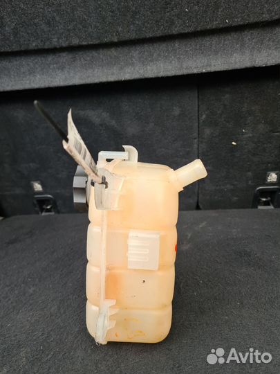 Расширительный бачок Opel Mokka