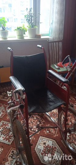 Уличное инвалидное кресло