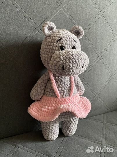 Игрушка бегемот амигуруми