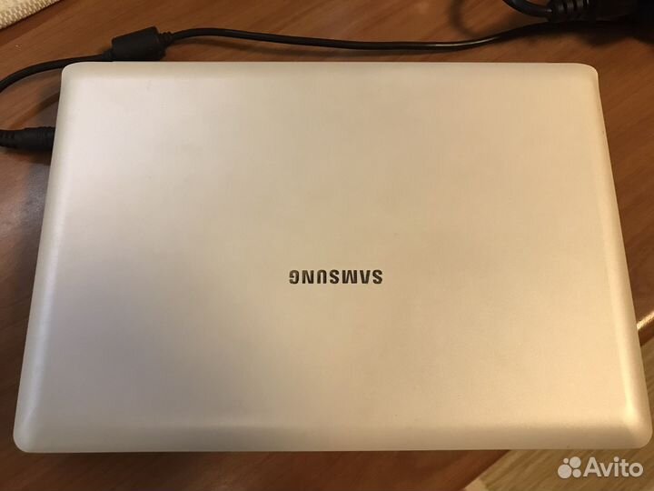 Нетбук samsung белый