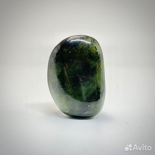 Нефрит галтовка минерал натуральный камень