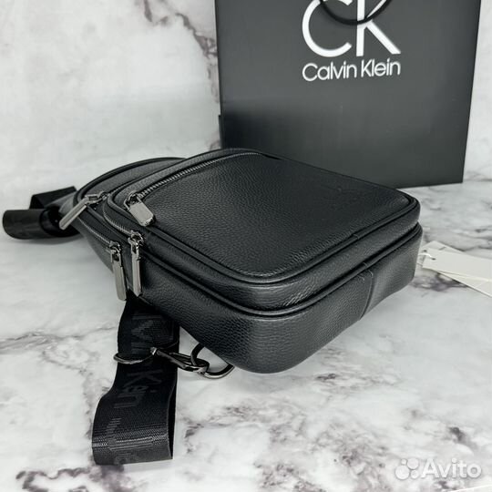 Сумка нагрудная кожаная calvin klein мужская