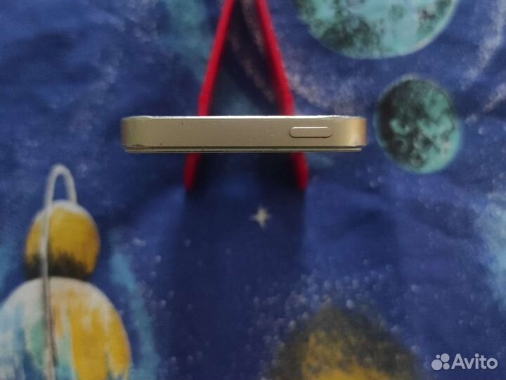 Телефон iPhone 5s 1/16
