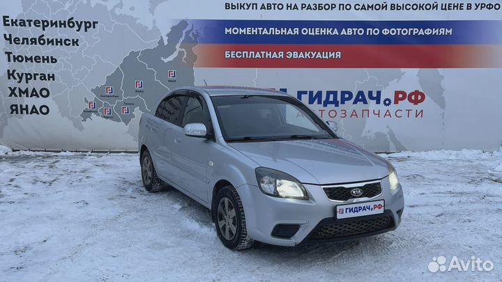 Дверь передняя правая Kia Rio 2 (JB)