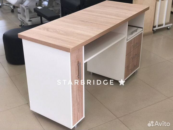 Стол маникюрный