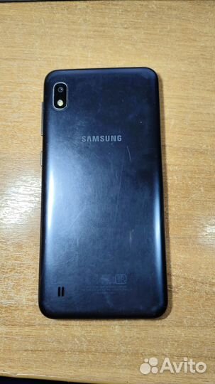 Samsung Galaxy A10, 2/32 ГБ