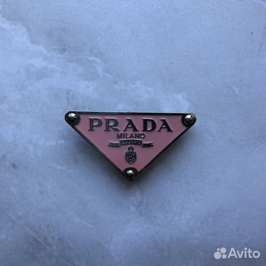 Заколка для волос Prada розовая
