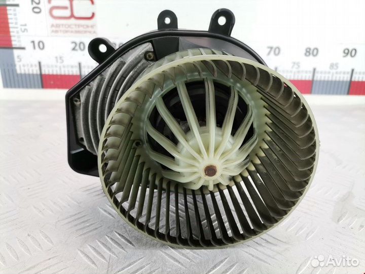 Моторчик печки для Volkswagen Passat 5 GP