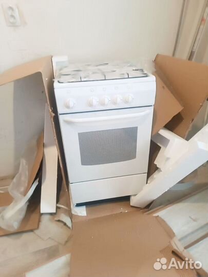 Газовая плита с газовой духовкой новая