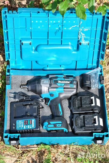 Гайковерт Makita 2000Н/м для грузовых авто