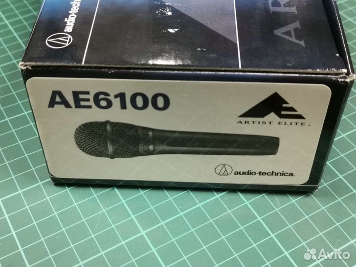 Вокальный и репортерский микрофоны