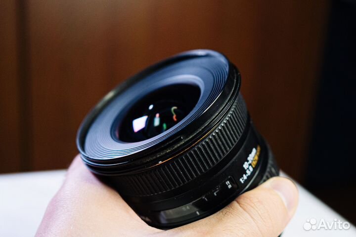 Объектив Sigma 10-20mm f/4-5.6 для Canon EF-S