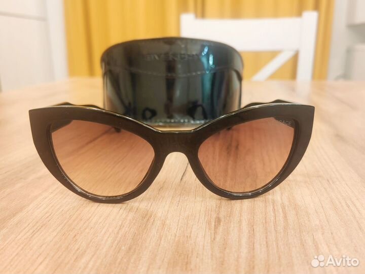 Солнце защитные очки