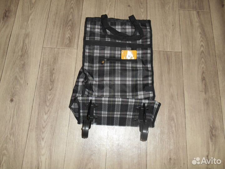 Сумка на колёсиках