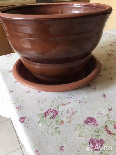 Горшок для цветов глиняный