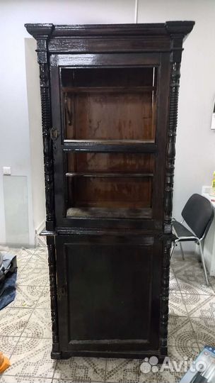 Антикварный буфет