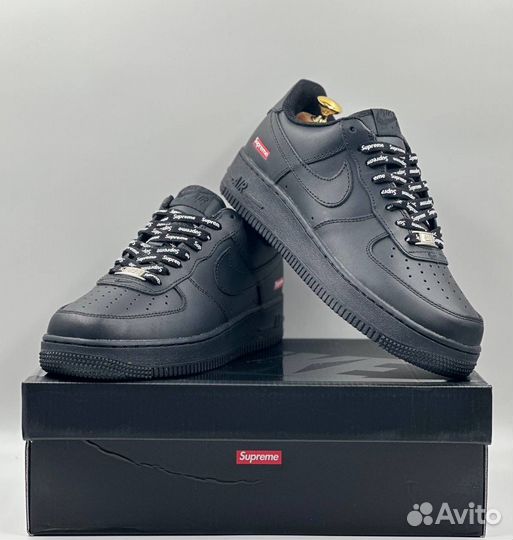 Nike Air Force 1 Low & Supreme