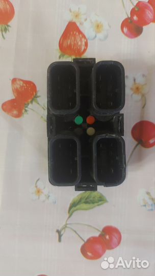 Блок кнопок стеклоподъемников 4кн ваз