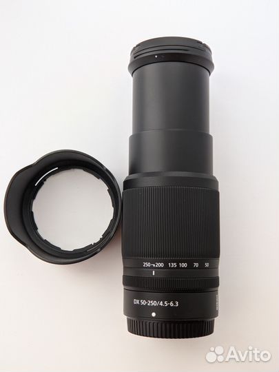 Nikon Nikkor 50-250mm f/4.5-6.3 VR Z DX + HB-90A