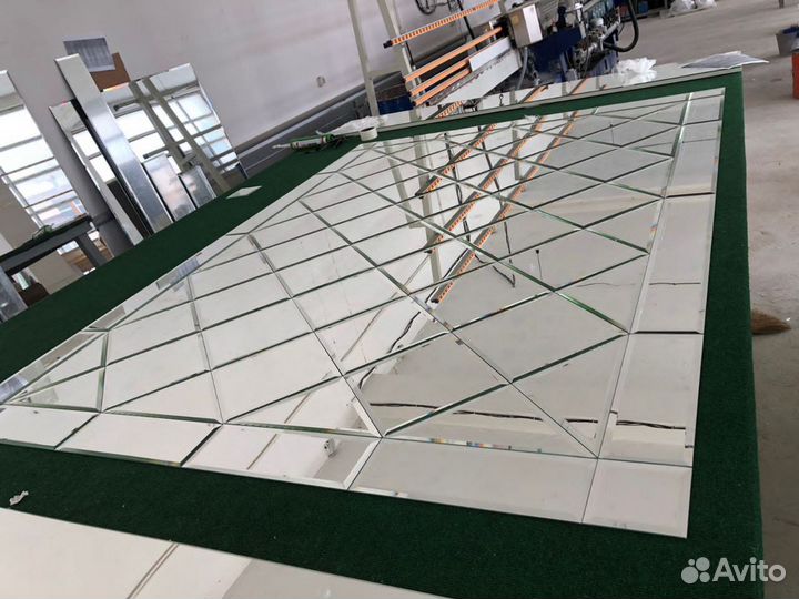 Зеркальные плитки ромбики