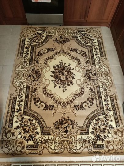 Продам ковер 1.5/2.0