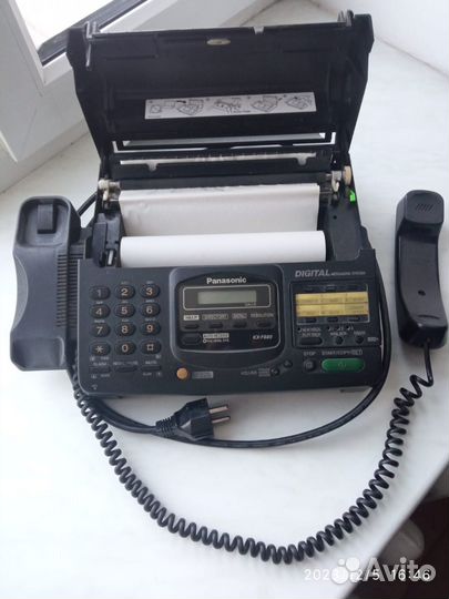 Телефон факс Panasonic KX-F680RS