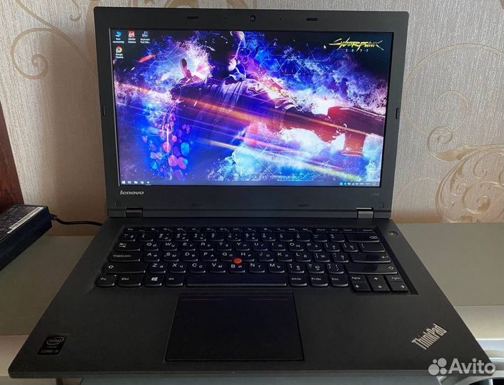 Ноутбук asus