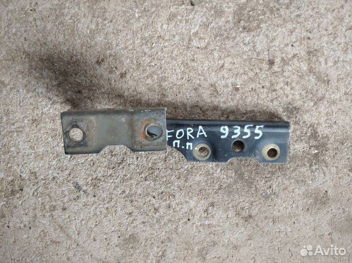 Петля капота передняя правая Chery Fora A21