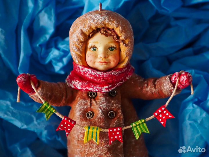 Ватная игрушка девочка с флажками