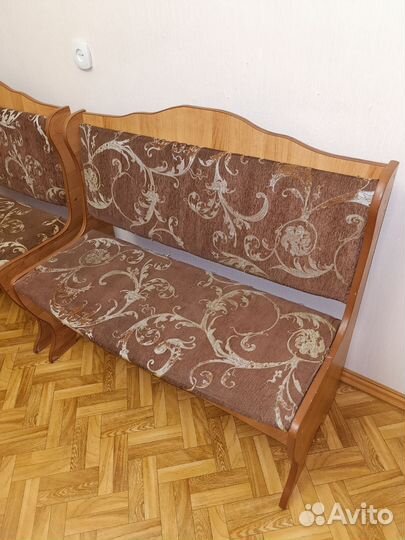 Кухонный мягкий уголок