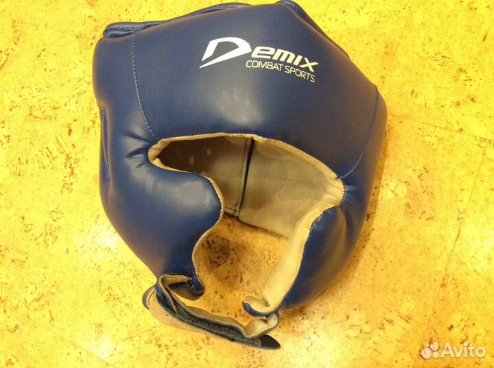 Шлем + защита голени