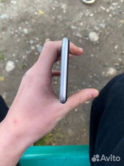 iPhone 6S, 64 ГБ