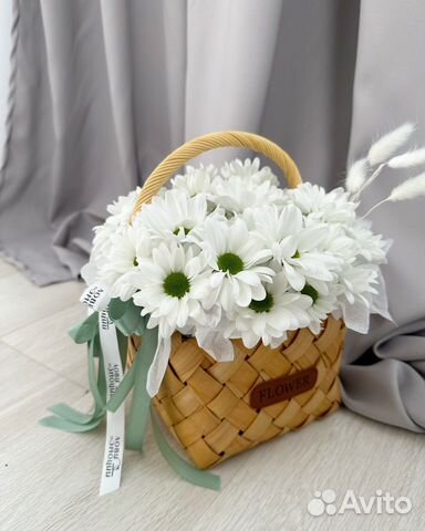 Корзина с цветами