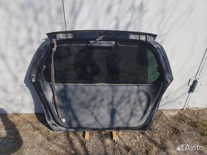 Крышка багажника хонда фит