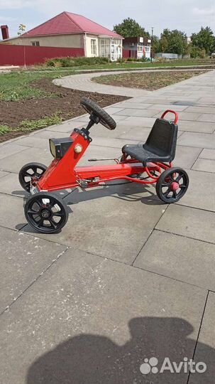 Автомобиль детский педальный спорт