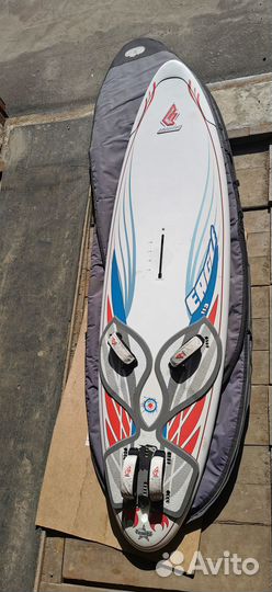 Доска для виндсерфинга