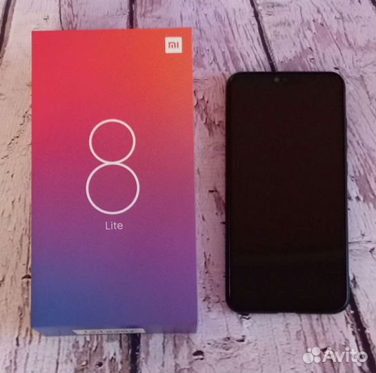 Xiaomi Mi 8 Lite, 4/64 ГБ