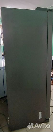 Холодильник Samsung