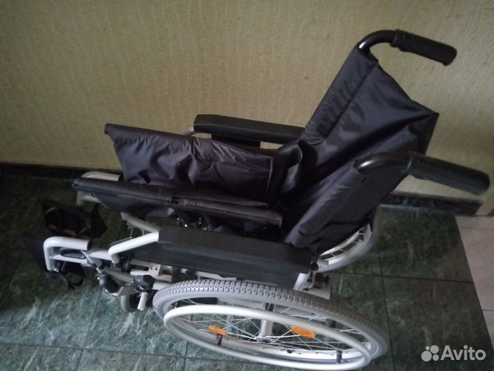 Инвалидная коляска складная бу