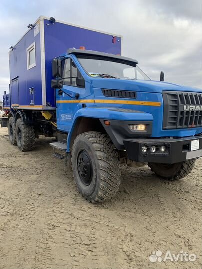 Бортовой грузовик Урал 4320-6952-72 С КМУ с КМУ Palfinger, 2022