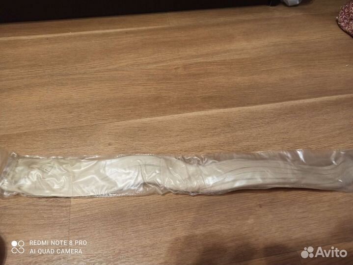 Волосы на заколках