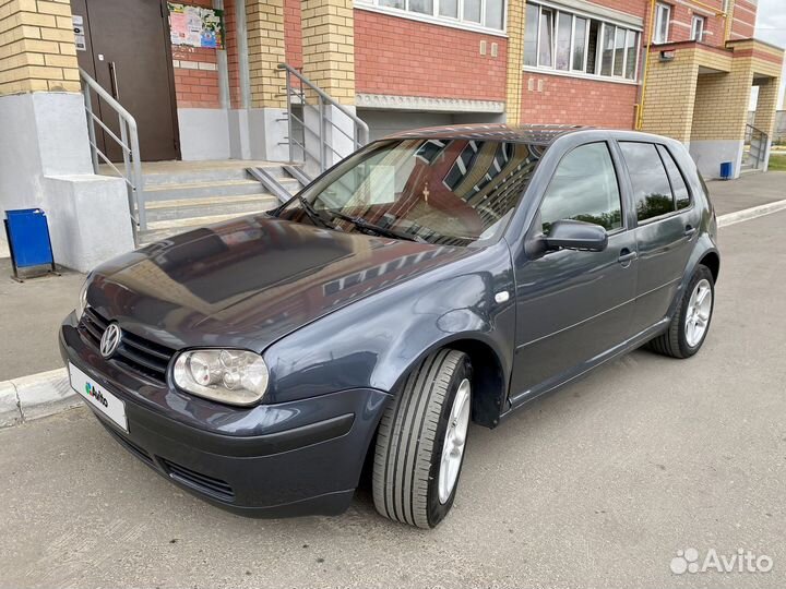 Volkswagen Golf 1.6 МТ, 2002, 275 000 км