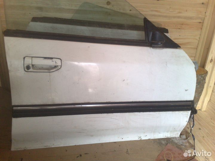 Продам двери в сборе Subaru Legacy 1995 г