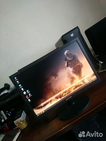 Монитор Samsung 22'