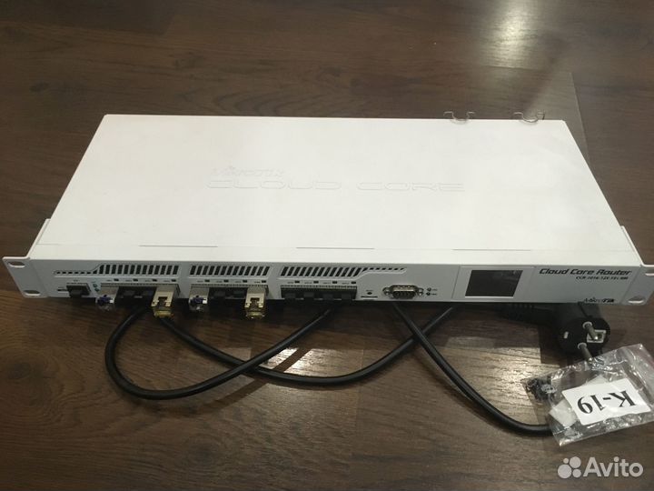 Маршрутизатор Mikrotik CCR1016-12S-1S+